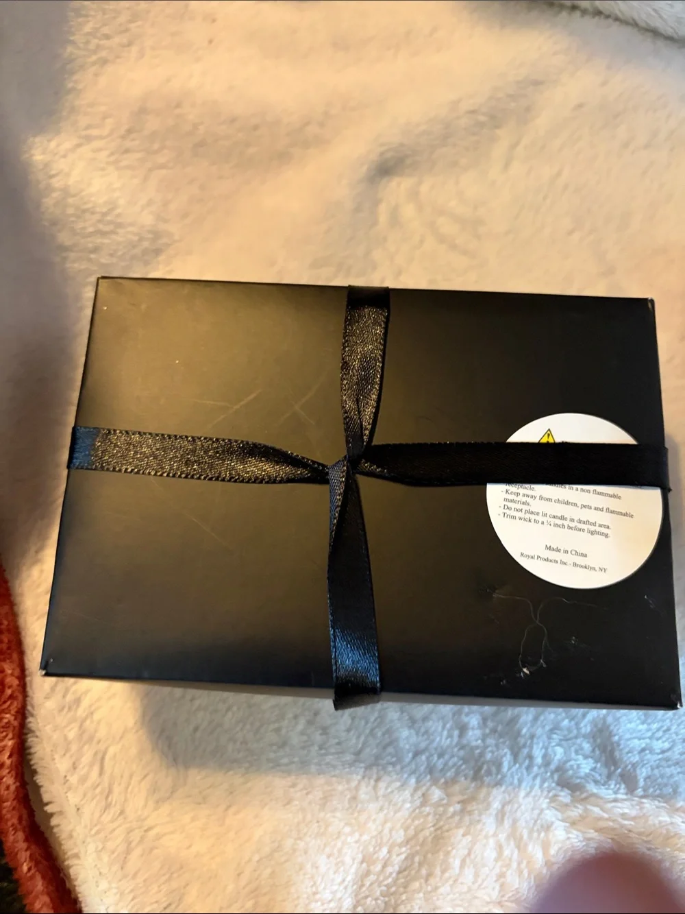 Bella Luxx Ghost Tea Light Candle Gift Set with Black Ribbon